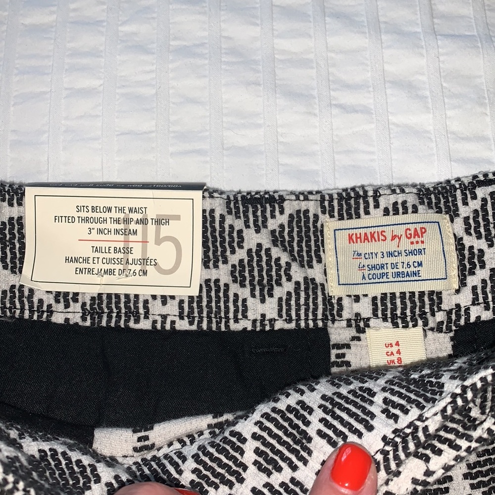 GAP shorts - Picture 6 of 10